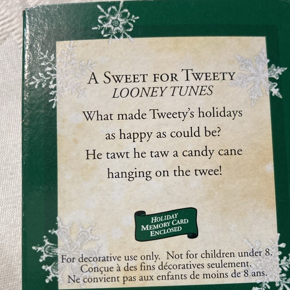 NIB HALLMARK Keepsake miniature Orn. TWEETY BIRD w/candy cane $15 - Picture 2 of 5